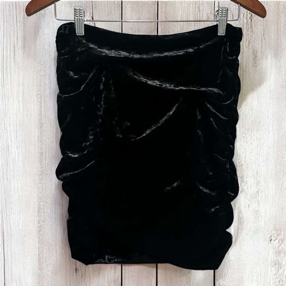 Free People Black Velvet Mini Skirt / Tube Top Size Medium NWOT - Picture 1 of 4